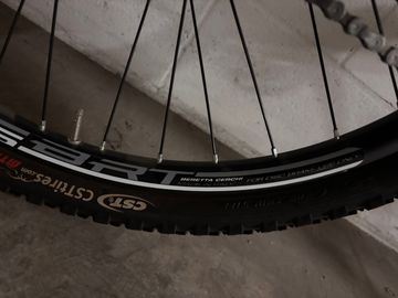 Tweedehands LOMBARDO Hiker 2012 Mountainbike — afbeelding 11 van 17