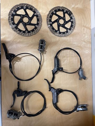 Gebrauchtes Canyon Strive CFR 2023 Mountainbike, Schwarz — Bild 5 von 5