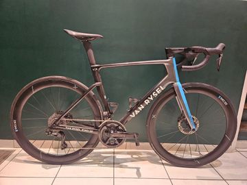 Van rysel Rcr Shimano Dura Ace Di2 2024 Road & Gravel d'occasion