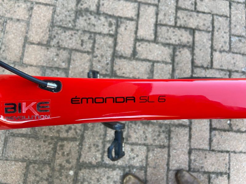 Tweedehands Trek Émonda SL 6 2018 2018 Road & Gravel — afbeelding 3 van 16