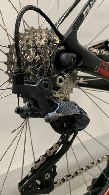 Used Fuji Fuji SL 3.1 LE Full Carbon Shimano Ultegra 11sp (2018) - Size XS 2019 Road & Gravel, Black — image 5 of 9