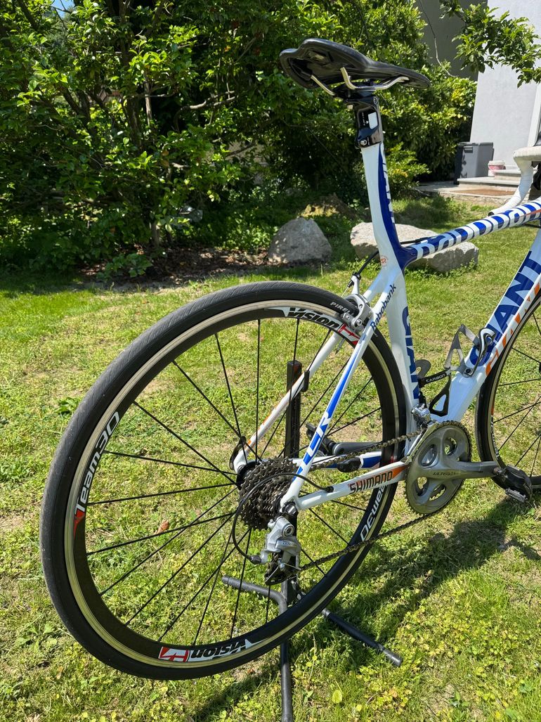 Used Giant TCR Advanced Rabo 2013 2013 Road & Gravel, White — image 3 of 10