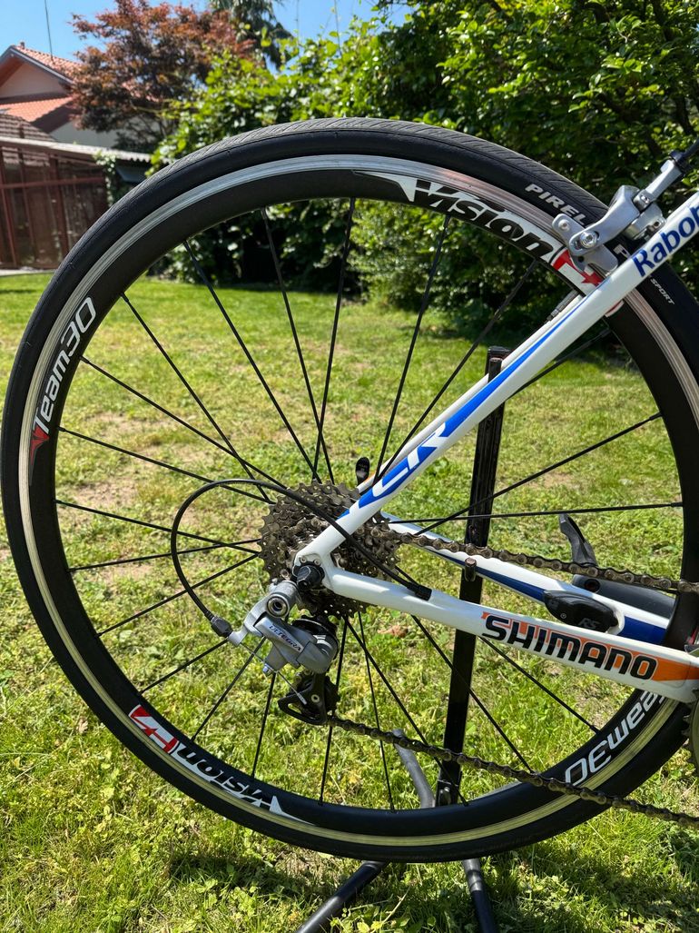 Used Giant TCR Advanced Rabo 2013 2013 Road & Gravel, White — image 8 of 10