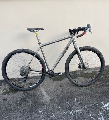 Sauvage, Le Monstre