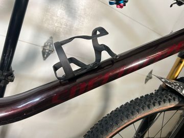 Used Specialized Epic EVO Pro 2022 2022 Mountainbike, Red, 29 — image 21 of 35