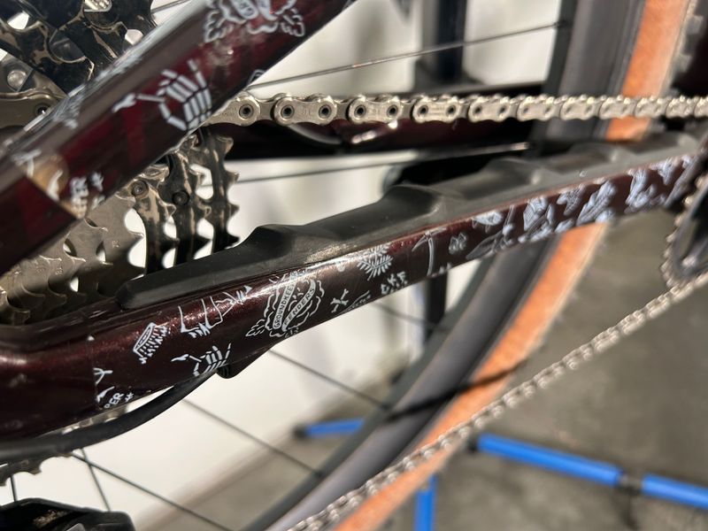 Used Specialized Epic EVO Pro 2022 2022 Mountainbike, Red, 29 — image 5 of 35