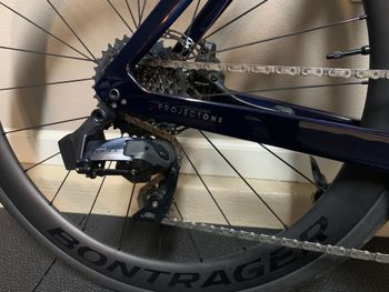 Used Trek Madone SLR 7 eTap 2022 2022 Road & Gravel, Blue — image 9 of 9