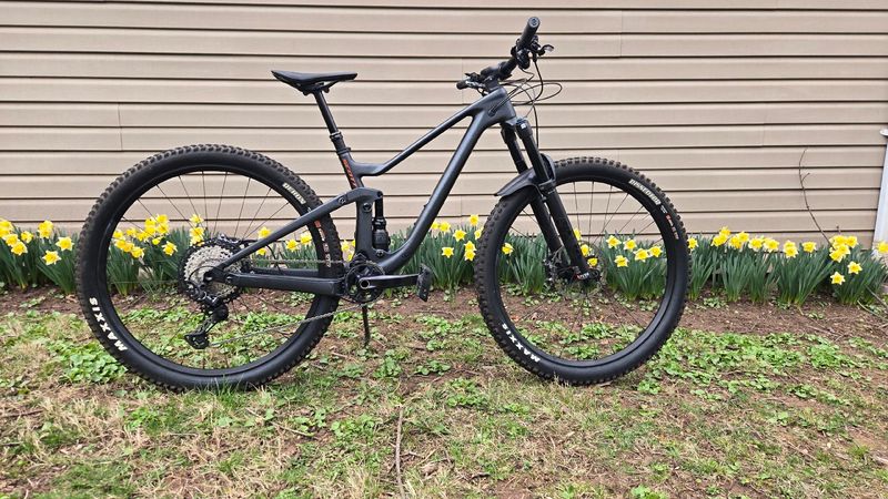 Used Scott Genius 910 2022 2022 Mountainbike, Black, 29 — image 1 of 14