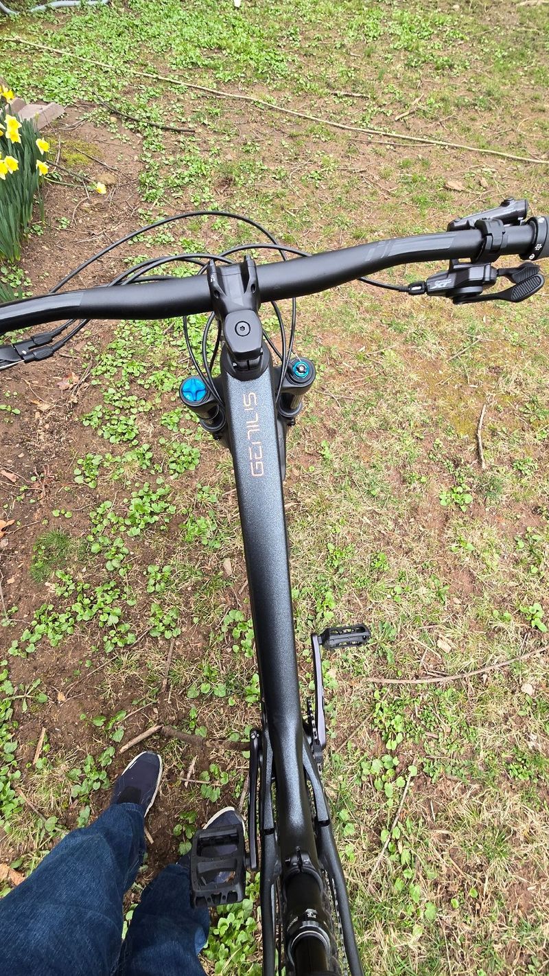 Used Scott Genius 910 2022 2022 Mountainbike, Black, 29 — image 11 of 14