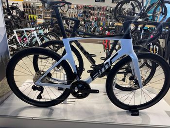 BMC, Teammachine R 01 FIVE 2024