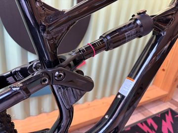 Używany Cannondale Habit 4 2025 2025 Mountainbike — zdjęcie 5 z 7