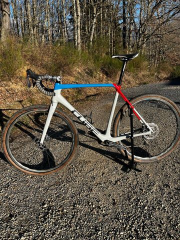 Used CUBE Cross Shimano Ultegra Di2 2023 Road & Gravel, Light Gray — image 2 of 4