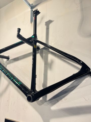 Bianchi Specialissima - Ultegra 2022 Frameset 2022 Road & Gravel usato, Nero — immagine 8 di 9