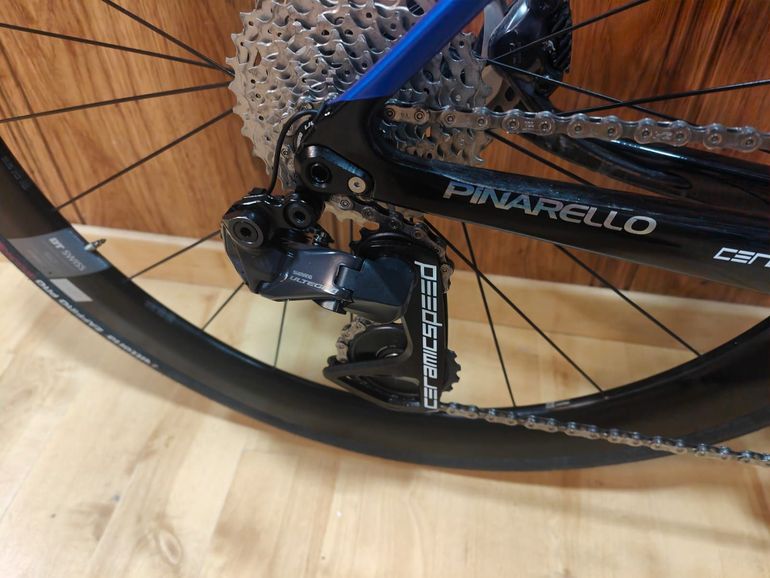 Used Pinarello X9 SHIMANO DURA ACE Di2 2025 2025 Road & Gravel, Azul — image 4 of 6