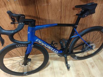 Used Pinarello X9 SHIMANO DURA ACE Di2 2025 2025 Road & Gravel, Azul — image 2 of 6