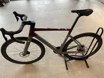 Brugt Focus IZALCO MAX 8.9 2024 2024 Road & Gravel — billede 2 af 5