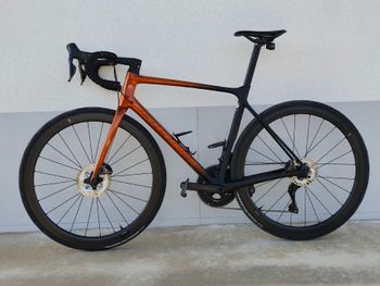 Tweedehands Giant TCR Advanced Pro Disc 0 Ultegra Di2 2022 2022 Road & Gravel — afbeelding 2 van 8