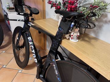 Used Factor Hanzo SRAM Red eTap AXS 2023 Road & Gravel, Black — image 6 of 6