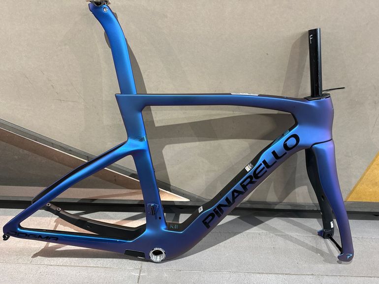 Used Pinarello DOGMA F SUPER RECORD 13 2025 Frameset 2025 Road & Gravel — image 1 of 3