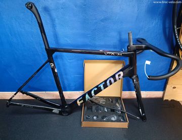 Używany Factor O2 VAM - SRAM Red 2025 Frameset 2023 Road & Gravel