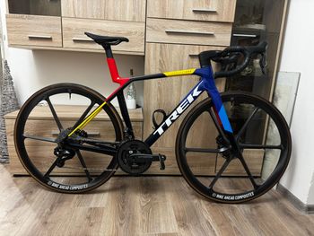 Trek, Madone SLR 9 Gen 8 2025