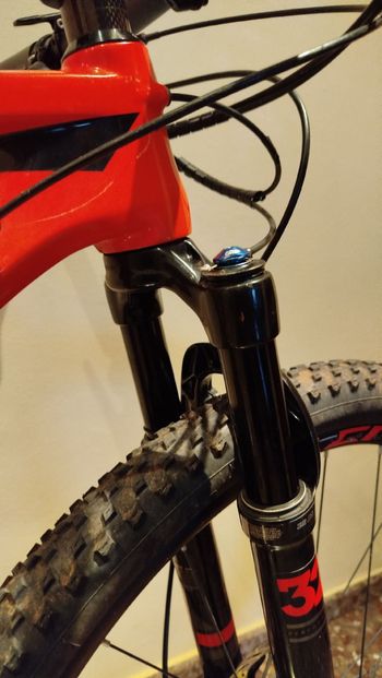 Used Orbea Oiz SRAM GX Eagle 2019 Mountainbike, Orange — image 4 of 8