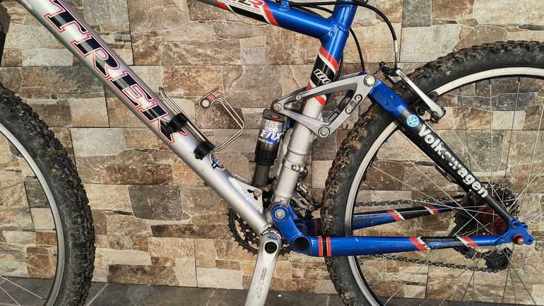 Used Trek Fuel SRL 2002 Mountainbike, Light Gray — image 4 of 7