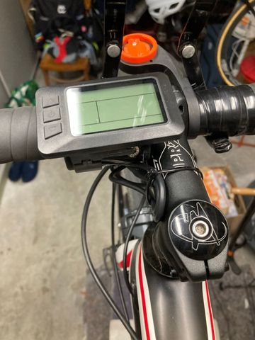 Used Specialized Roubaix 2015 Road & Gravel, White — image 4 of 7
