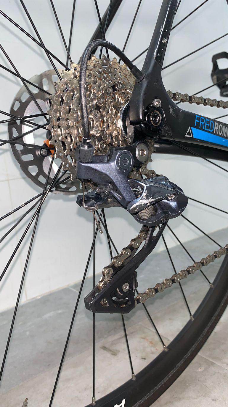 Used Fuji Fuji SL 2.1 Full Carbon Shimano Ultegra 11sp Disc (2020) - Size XL 2021 Road & Gravel, Black — image 4 of 8