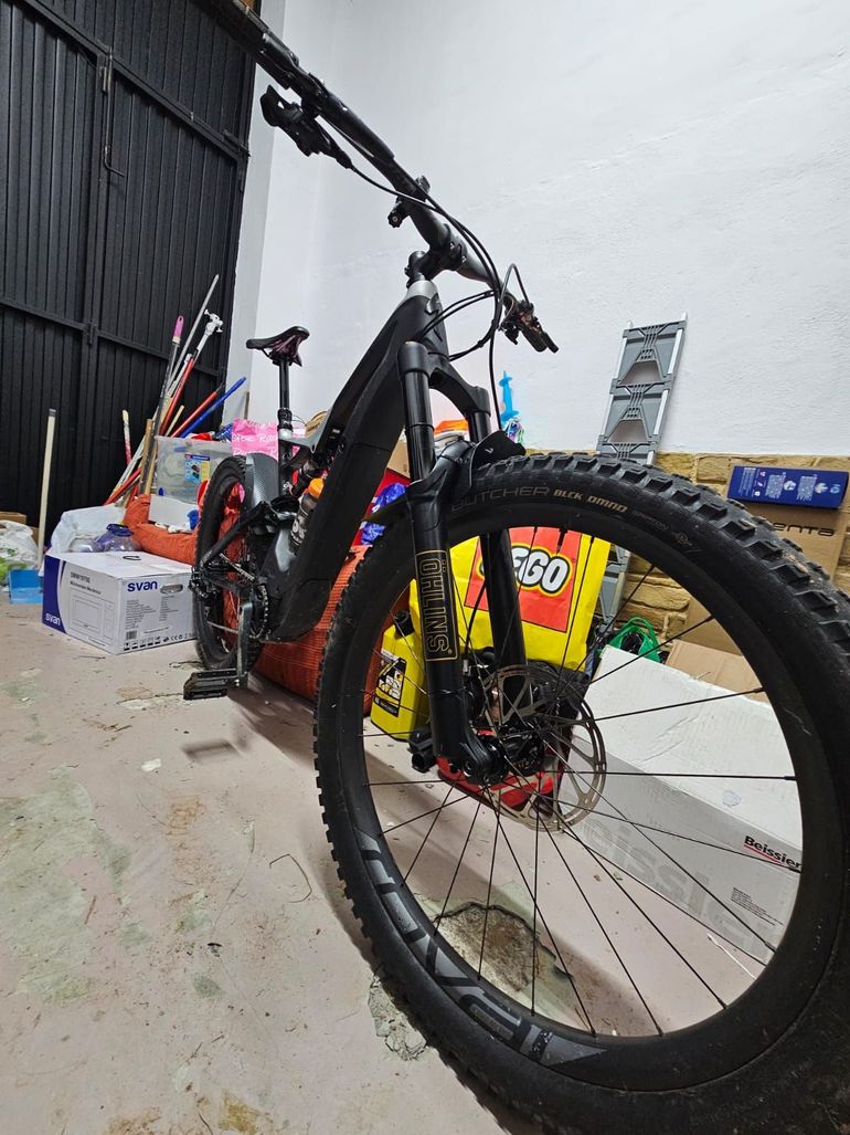 Used Specialized Men's Turbo Levo FSR Expert Carbon 6Fattie/29 2018 2018 Mountainbike, Black, 29 — image 15 of 19