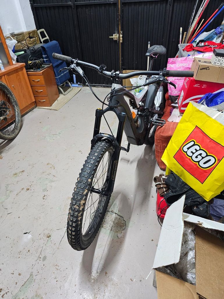 Used Specialized Men's Turbo Levo FSR Expert Carbon 6Fattie/29 2018 2018 Mountainbike, Black, 29 — image 16 of 19