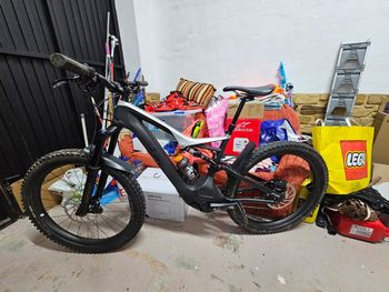 Used Specialized Men's Turbo Levo FSR Expert Carbon 6Fattie/29 2018 2018 MTB