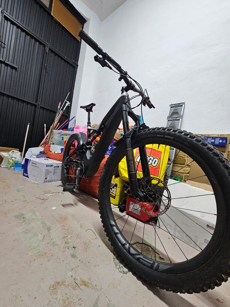 Used Specialized Men's Turbo Levo FSR Expert Carbon 6Fattie/29 2018 2018 Mountainbike, Black, 29 — image 12 of 19