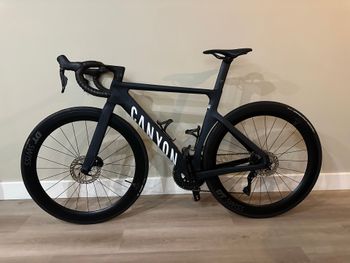 Canyon Aeroad CF SLX 7 Di2 2026 2026 Road & Gravel de segunda mano, Negro — imagen 2 de 5