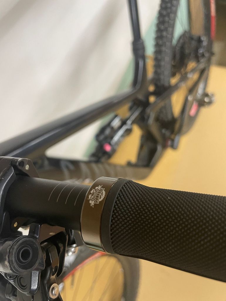 Used Canyon Spectral Shimano SLX 2023 bike, Black — image 7 of 45