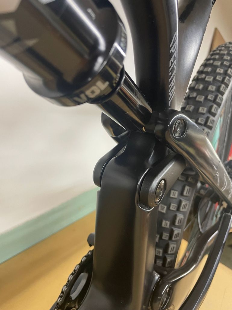 Used Canyon Spectral Shimano SLX 2023 bike, Black — image 10 of 45