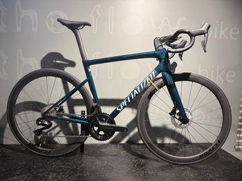 Specialized, Tarmac SL8 Expert - Shimano Ultegra Di2 2025