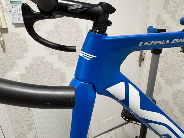 Used mf carbone cycles MF CARBONE PISTE LEHNA BRNO 2025 Road & Gravel, Blue — image 25 of 29