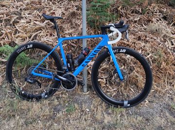 Brugt Canyon Ultimate CF SLX 8 Disc eTap 2021 Frameset 2021 Road & Gravel — billede 3 af 3