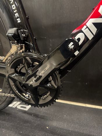 Used Pinarello DOGMA F DURA ACE Di2 2025 2025 Road & Gravel, Red — image 4 of 12