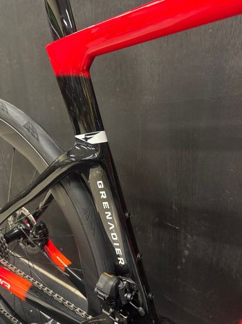 Used Pinarello DOGMA F DURA ACE Di2 2025 2025 Road & Gravel, Red — image 10 of 12