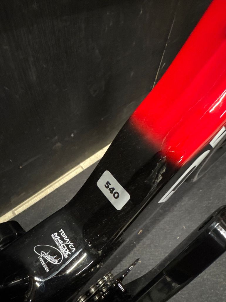 Used Pinarello DOGMA F DURA ACE Di2 2025 2025 Road & Gravel, Red — image 9 of 12