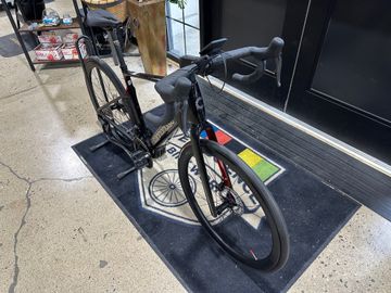 Used Cannondale Synapse Neo 2024 2024 Road & Gravel, Black — image 2 of 6