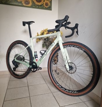 Used Megamo Silk 2024 Axs Gx 2024 Road & Gravel, White — image 1 of 4