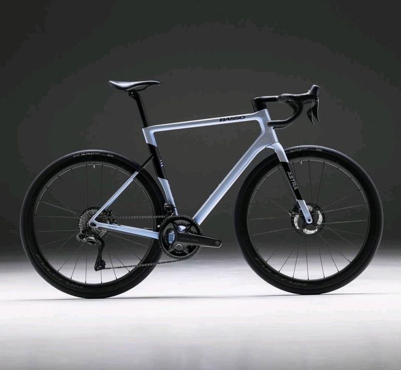 Gebrauchtes Basso Astra Disc Shimano 105 Di2 Black Opal 2026 Road & Gravel