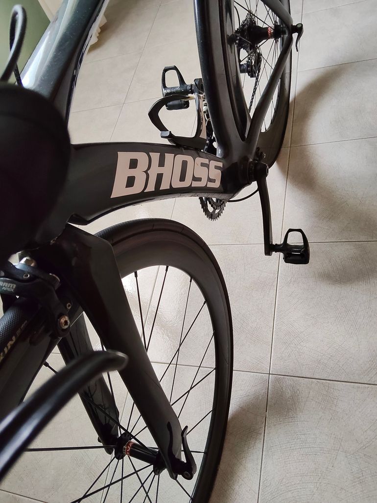Used Bhoss Bici A Cronometro/triathlon 2016 Road & Gravel — image 1 of 5