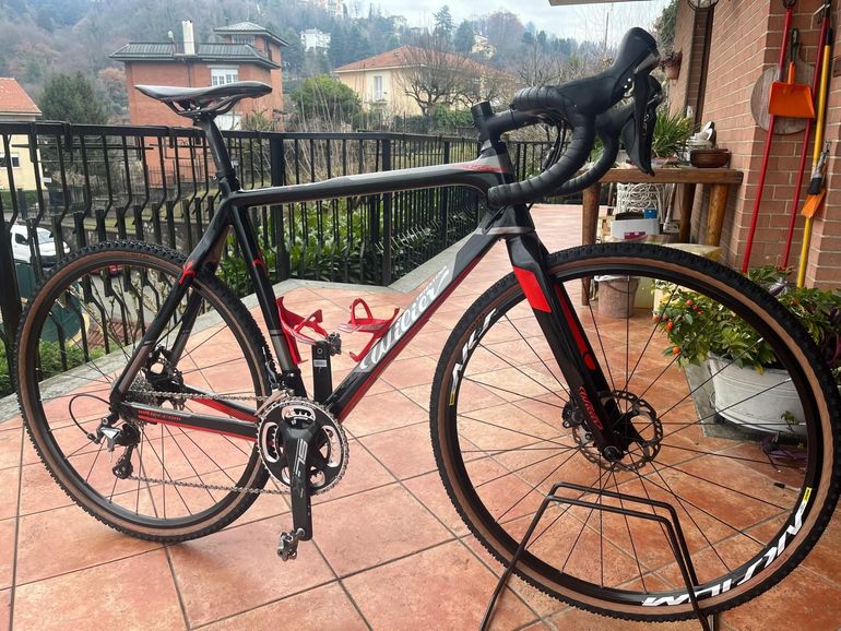 Used Wilier Triestina Disc Full Carbon 2018 2018 Road & Gravel, Black — image 1 of 6