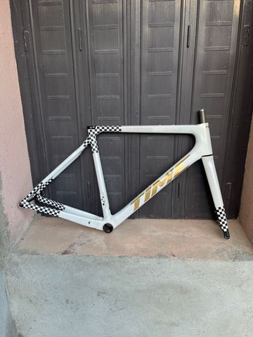 Tweedehands Time ADH X 45 2026 Road & Gravel — afbeelding 1 van 9