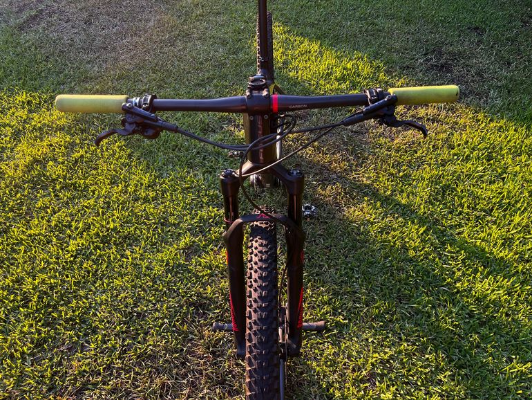Used Focus Raven SRAM X01 Eagle 2019 Mountainbike, Black — image 3 of 6