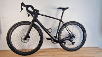 Used Avona Callis 2025 Road & Gravel, Schwarz — image 2 of 23
